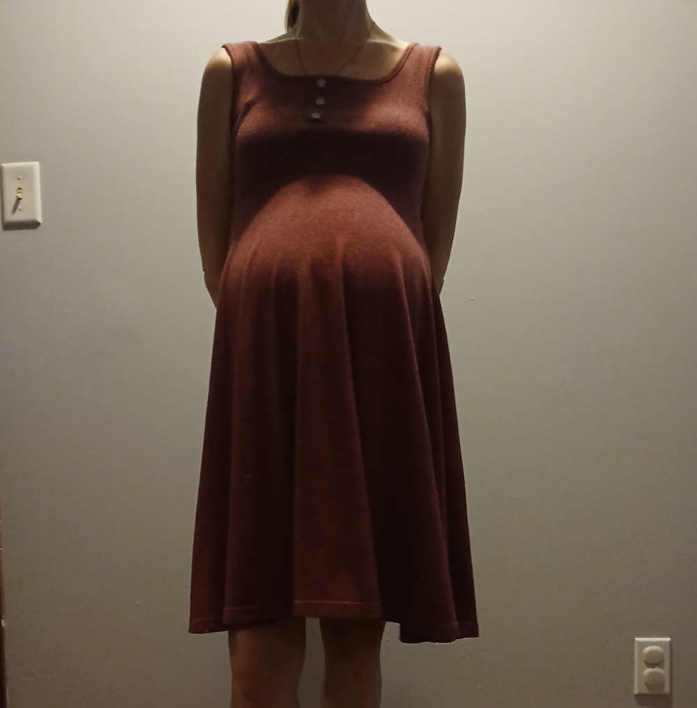 Elegant Burgundy Sleeveless  Maternity Dress
